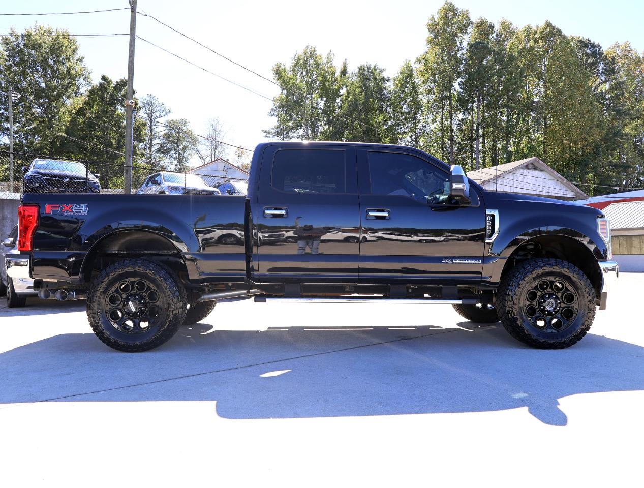 Ford F-250 SD Lariat Crew Cab 4WD 2018