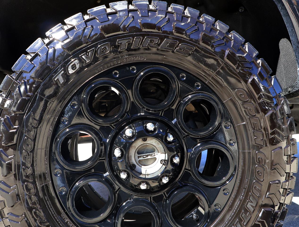 Ford F-250 SD Lariat Crew Cab 4WD 2018