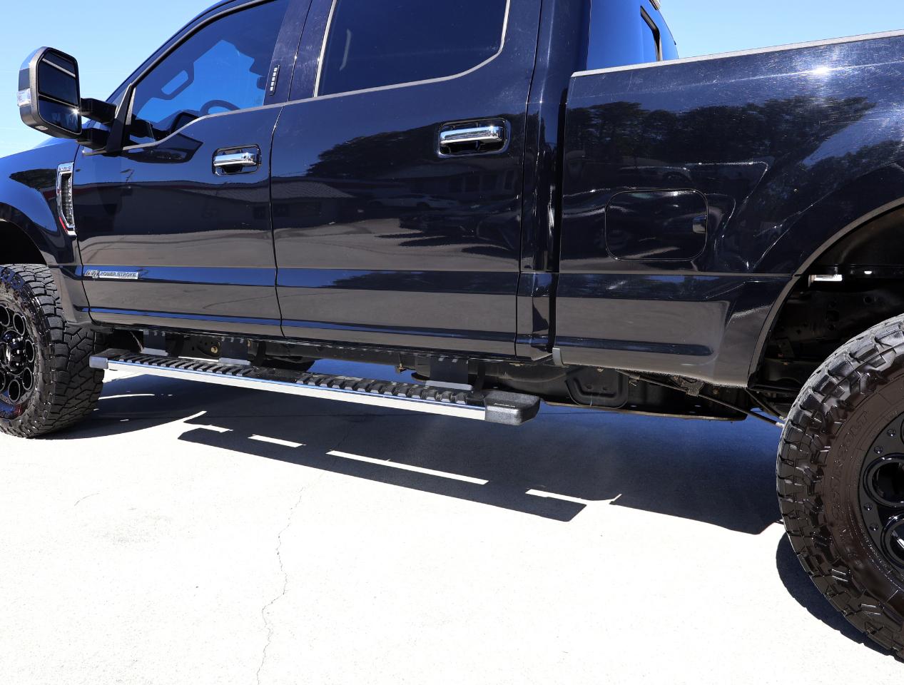 Ford F-250 SD Lariat Crew Cab 4WD 2018