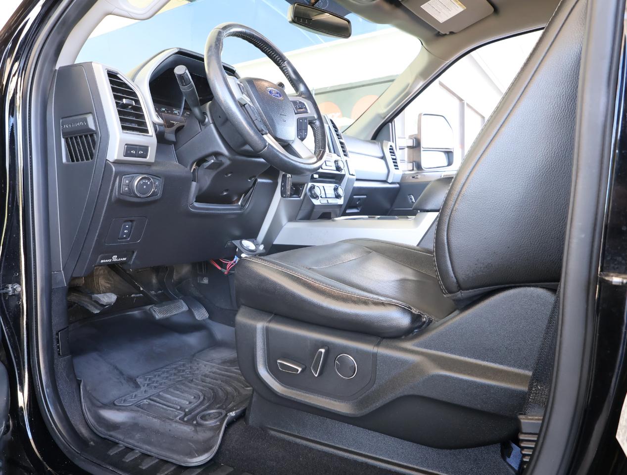 Ford F-250 SD Lariat Crew Cab 4WD 2018