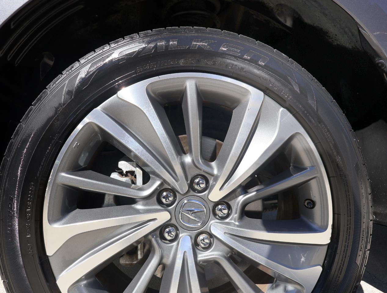 Acura MDX FWD 4dr Tech Pkg 2017