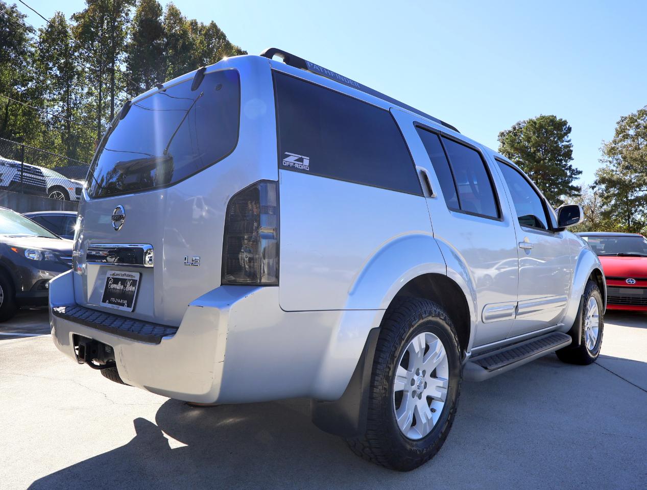 Nissan Pathfinder LE 4WD 2005