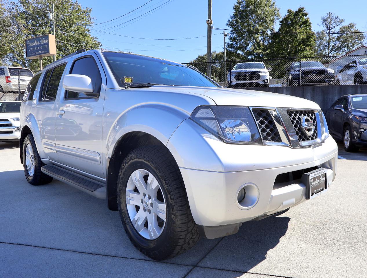 Nissan Pathfinder LE 4WD 2005