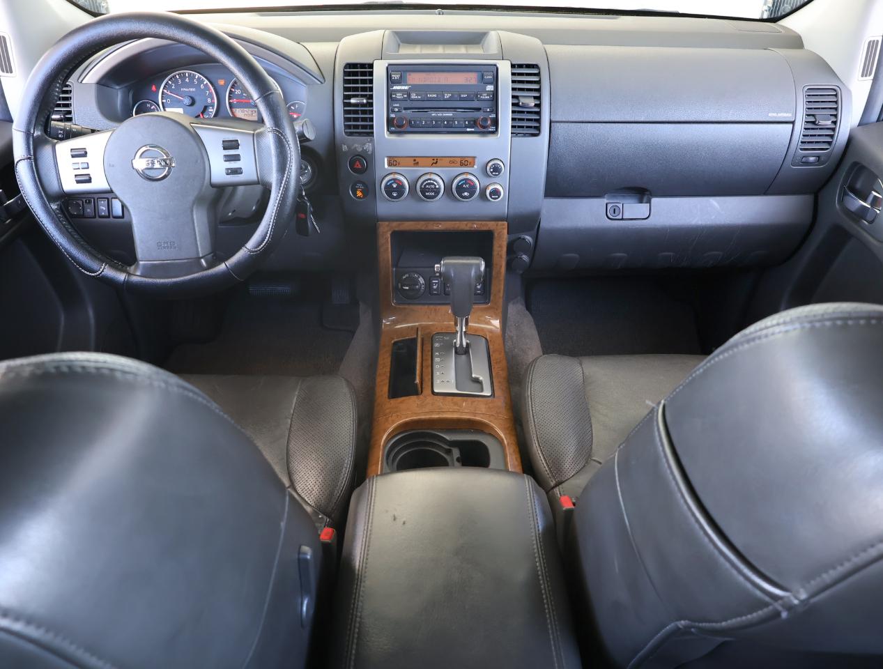 Nissan Pathfinder LE 4WD 2005
