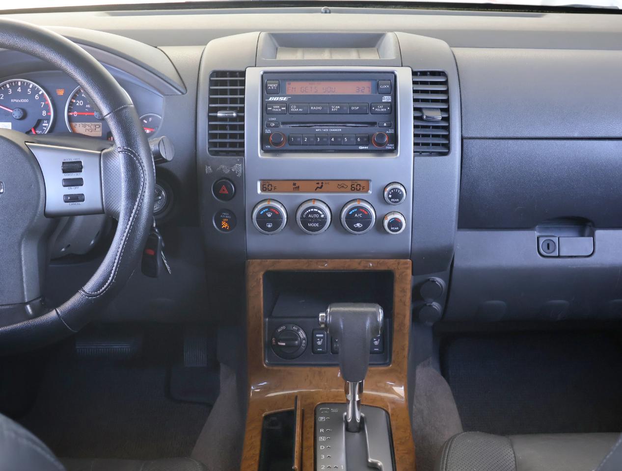 Nissan Pathfinder LE 4WD 2005
