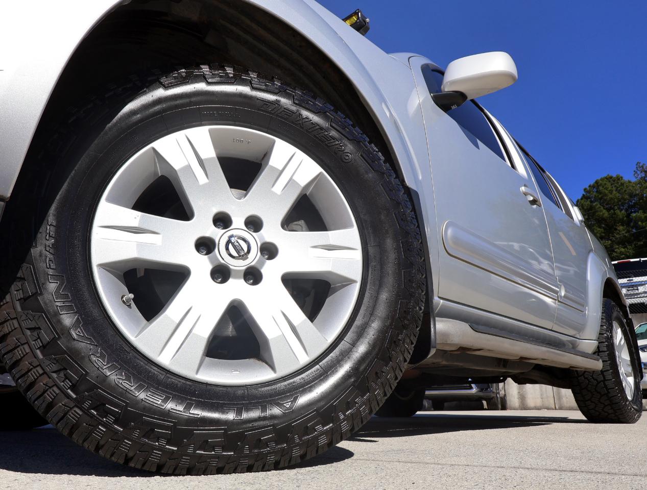 Nissan Pathfinder LE 4WD 2005