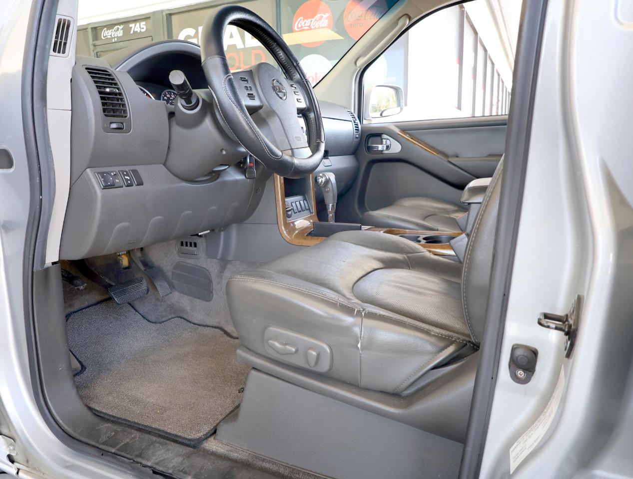 Nissan Pathfinder LE 4WD 2005