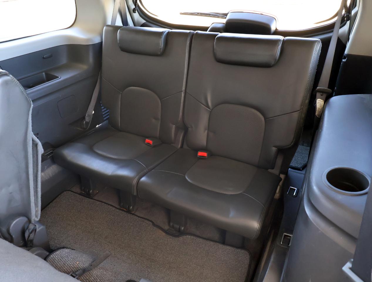 Nissan Pathfinder LE 4WD 2005