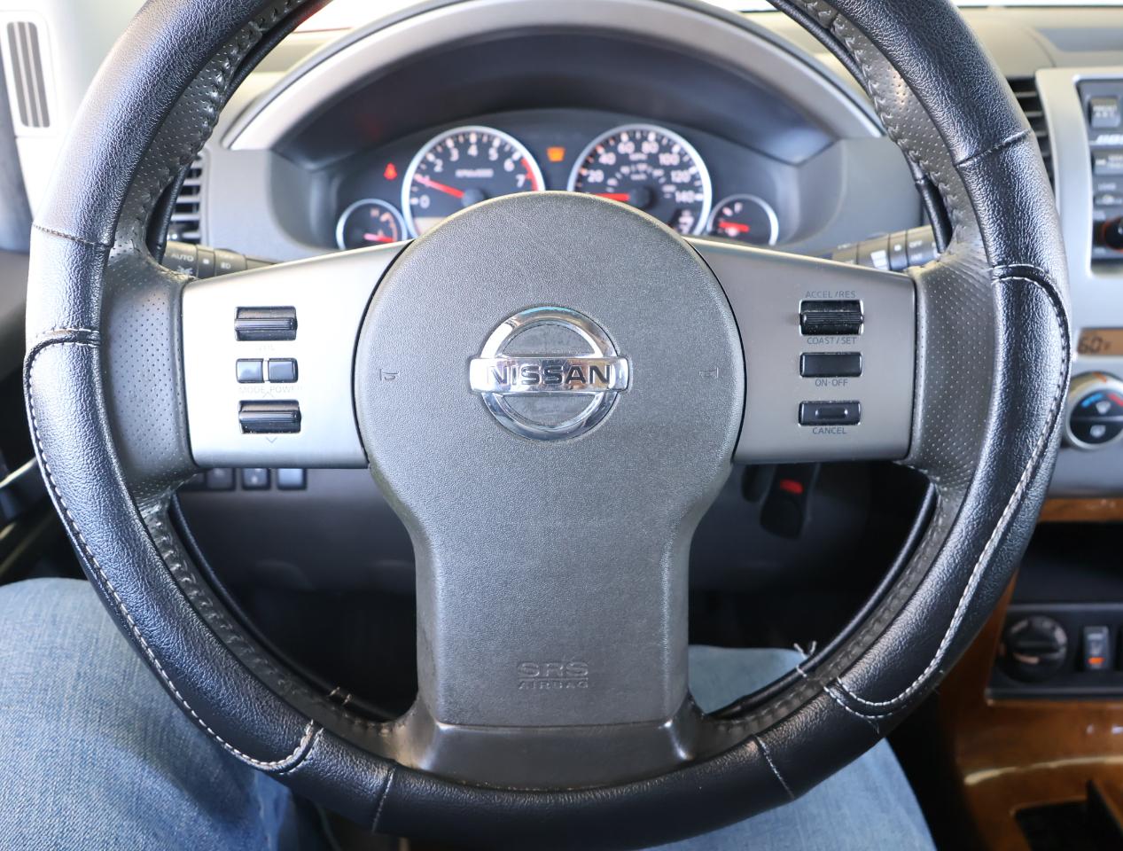 Nissan Pathfinder LE 4WD 2005