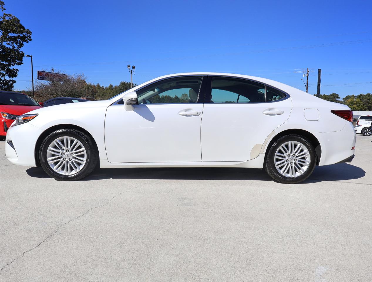 Lexus ES 350 Sedan 2016