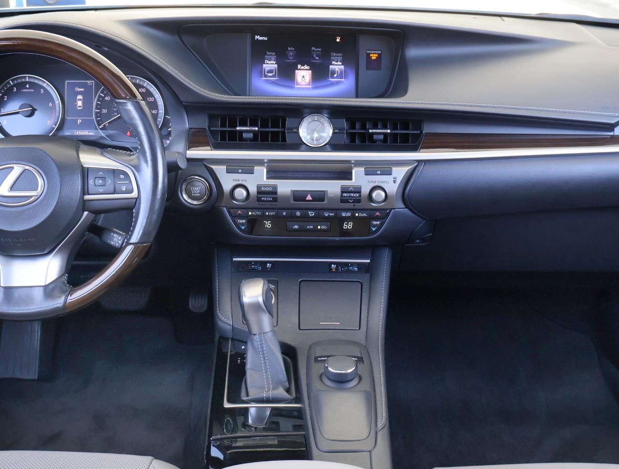 Lexus ES 350 Sedan 2016