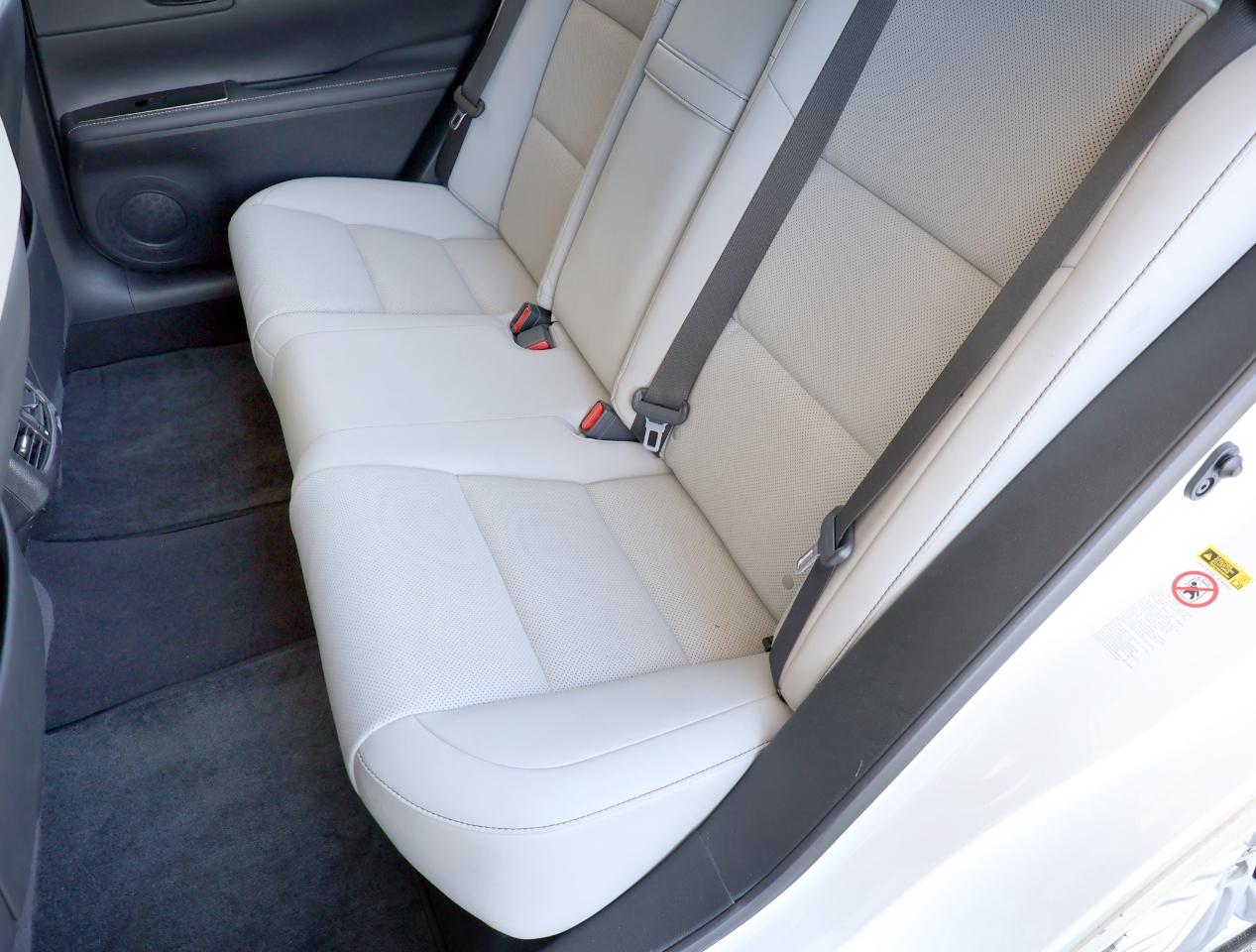 Lexus ES 350 Sedan 2016