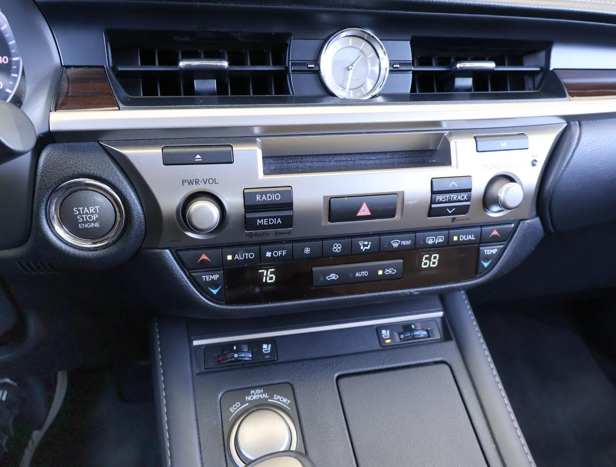 Lexus ES 350 Sedan 2016