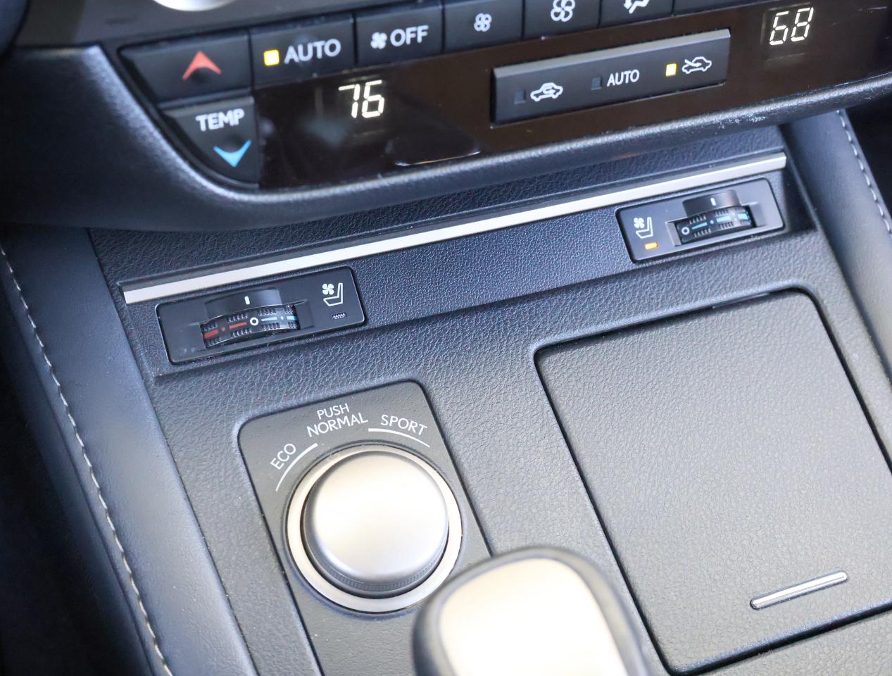 Lexus ES 350 Sedan 2016