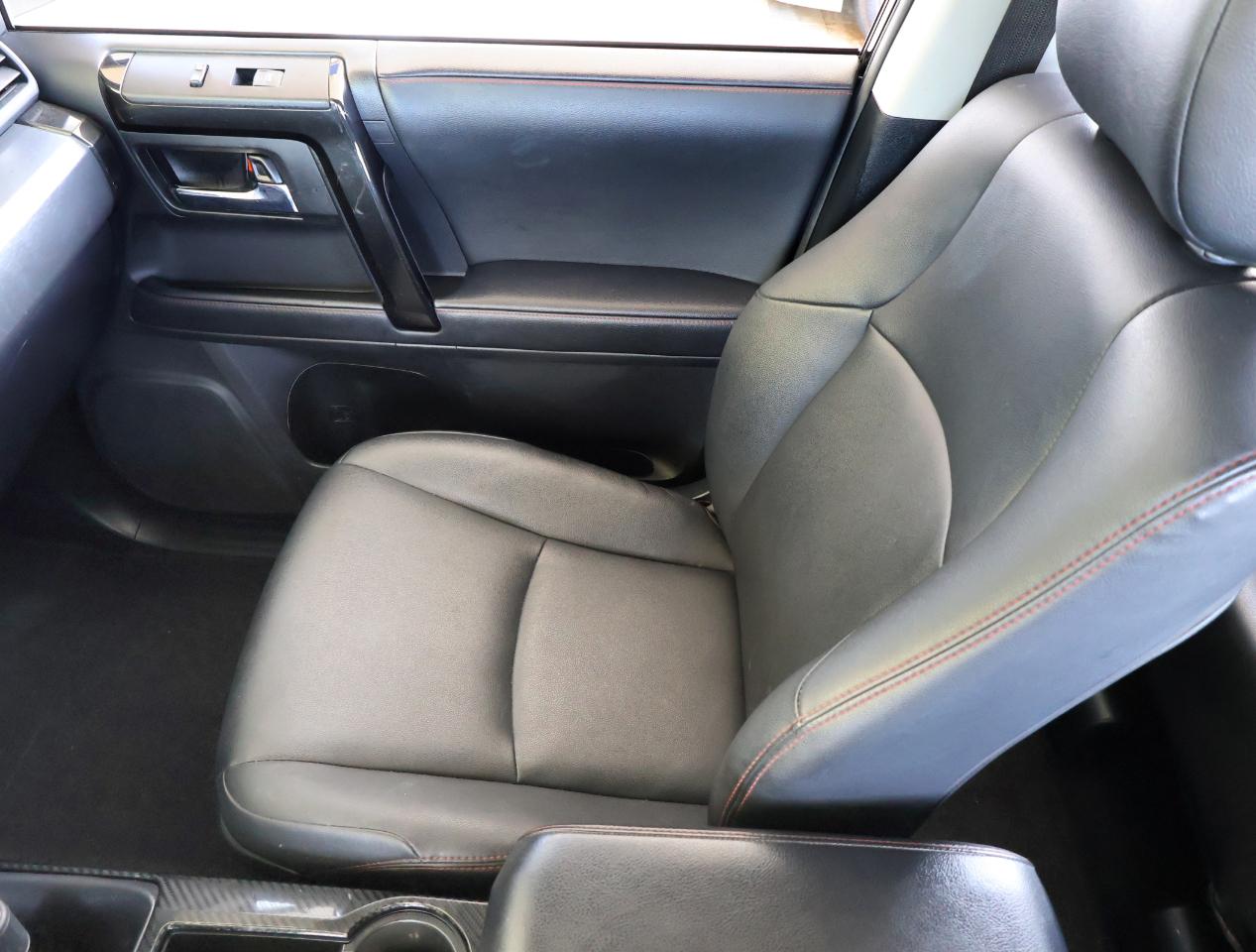 Toyota 4Runner TRD PRO 4WD 2022