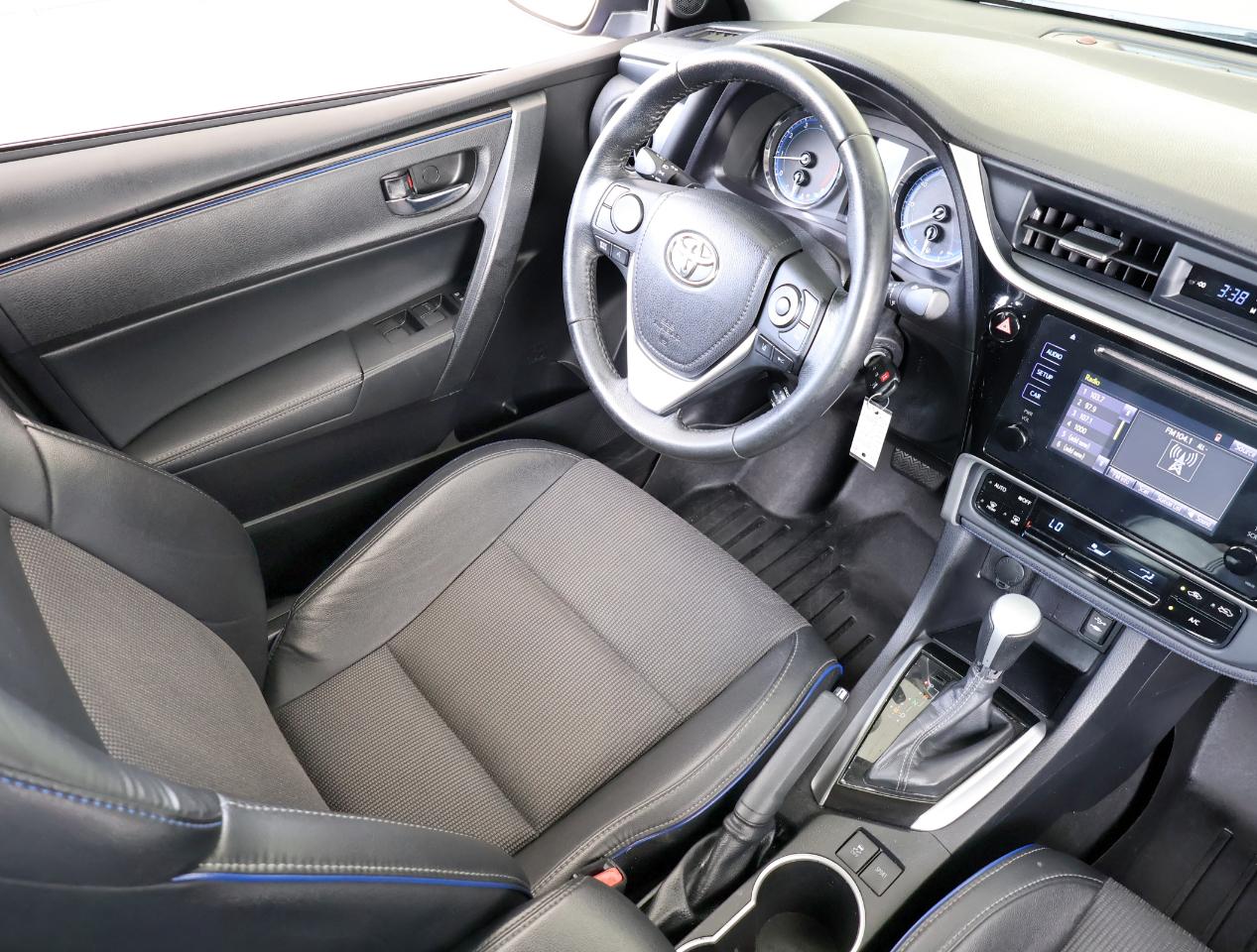 Toyota Corolla SE 2017