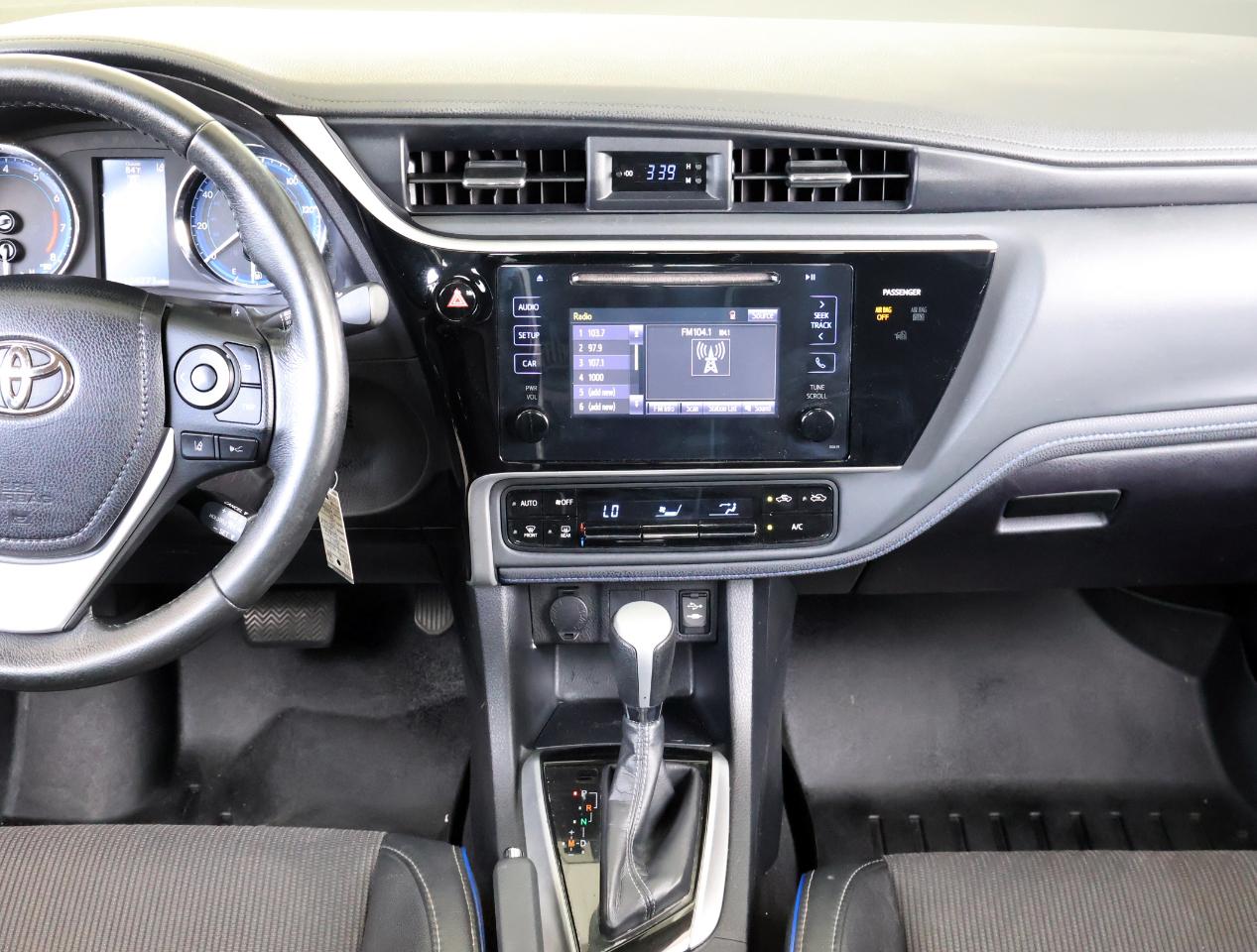 Toyota Corolla SE 2017