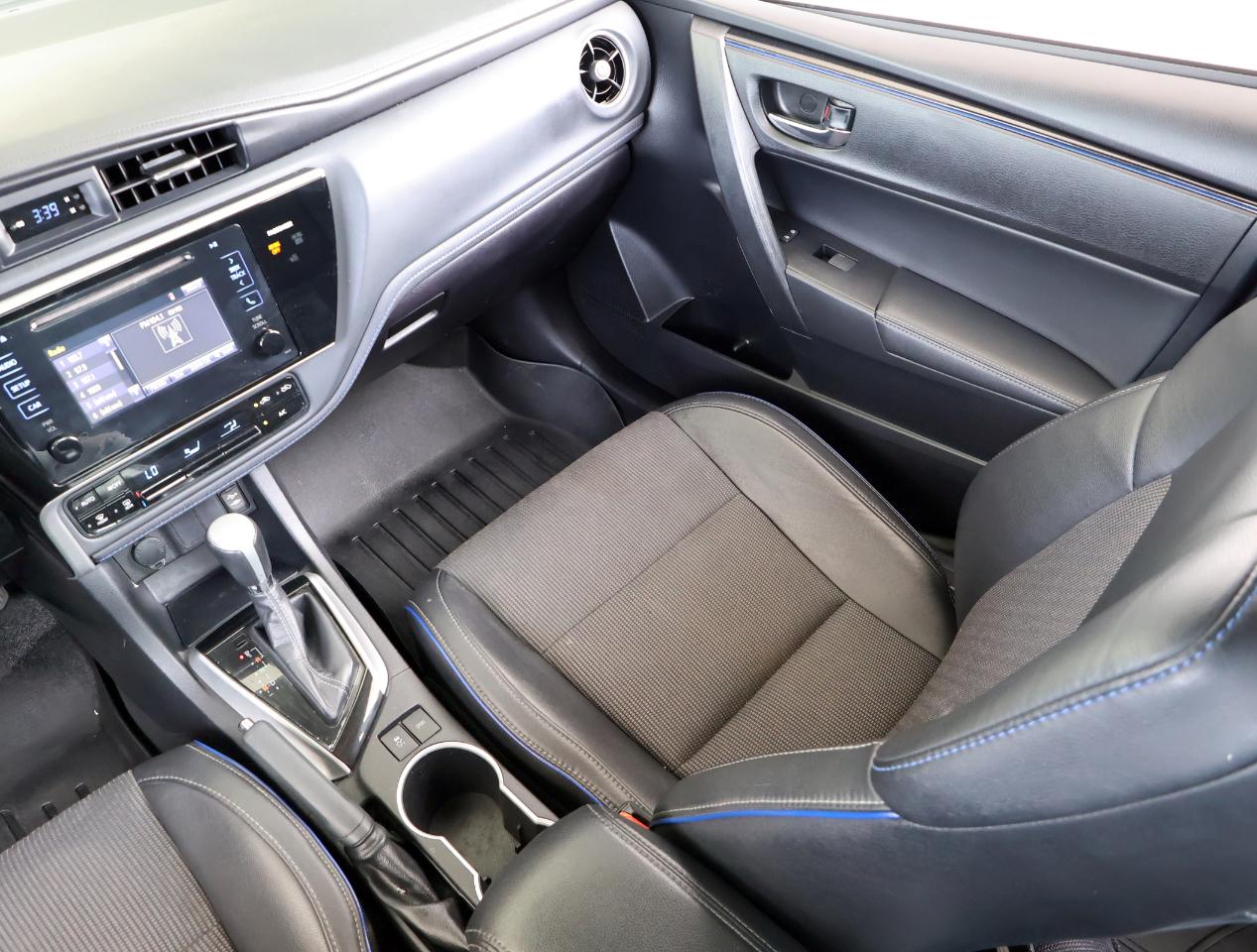 Toyota Corolla SE 2017