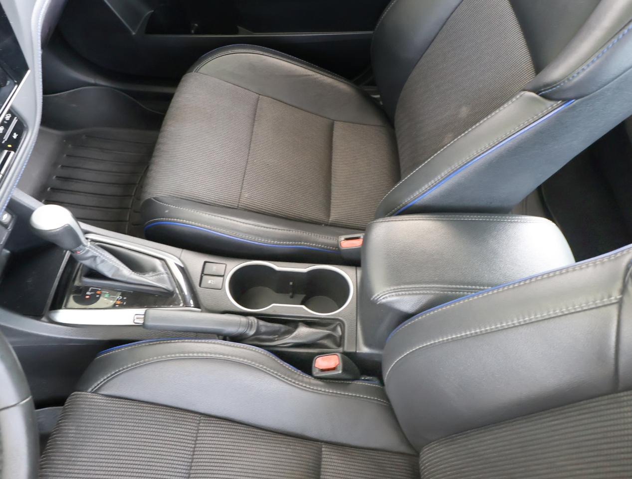 Toyota Corolla SE 2017
