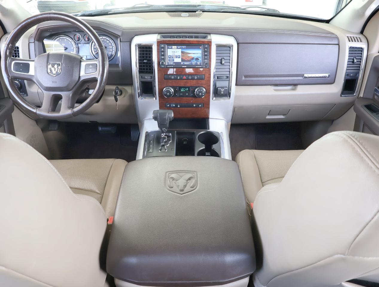 RAM 1500 Laramie Crew Cab 2WD 2011