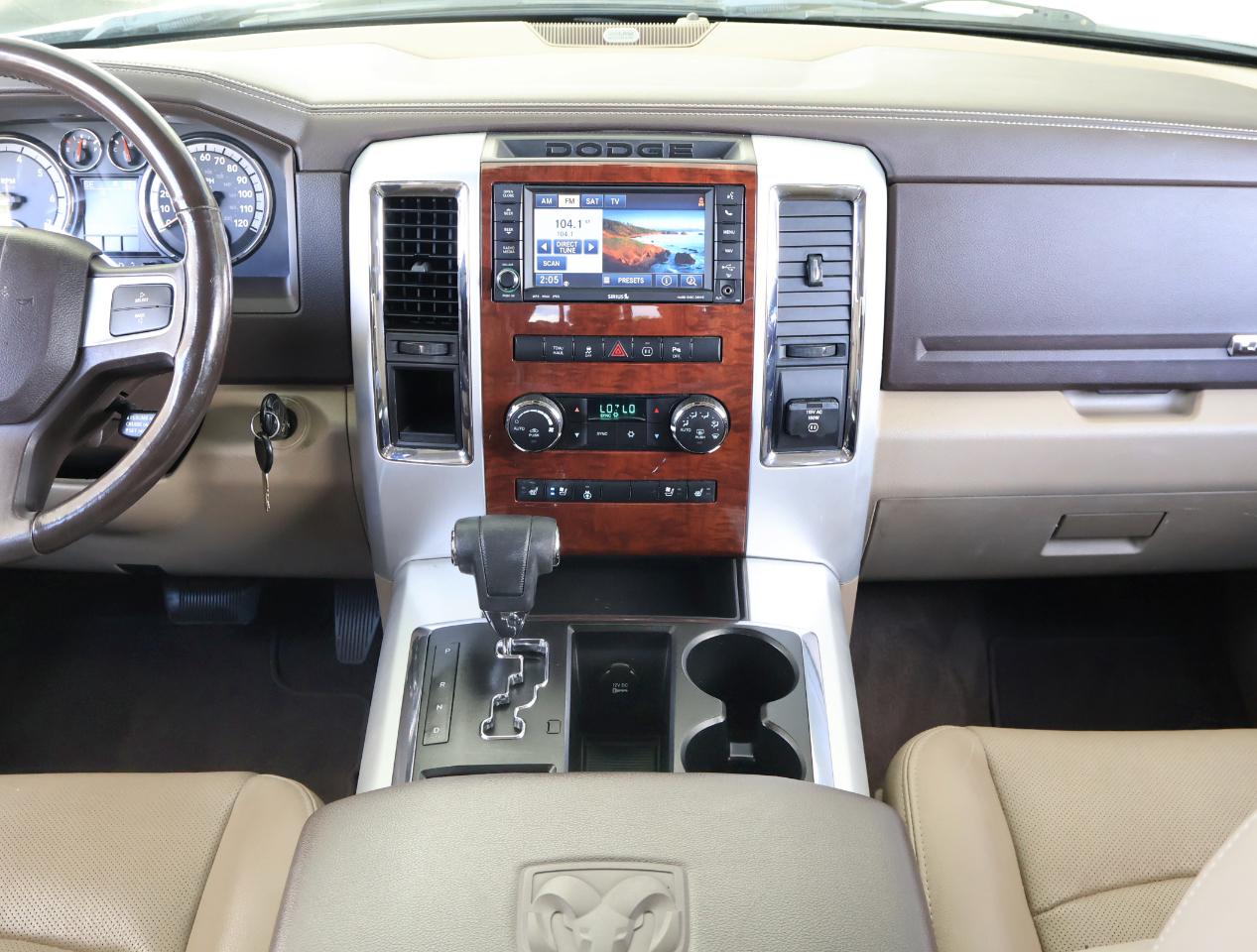 RAM 1500 Laramie Crew Cab 2WD 2011