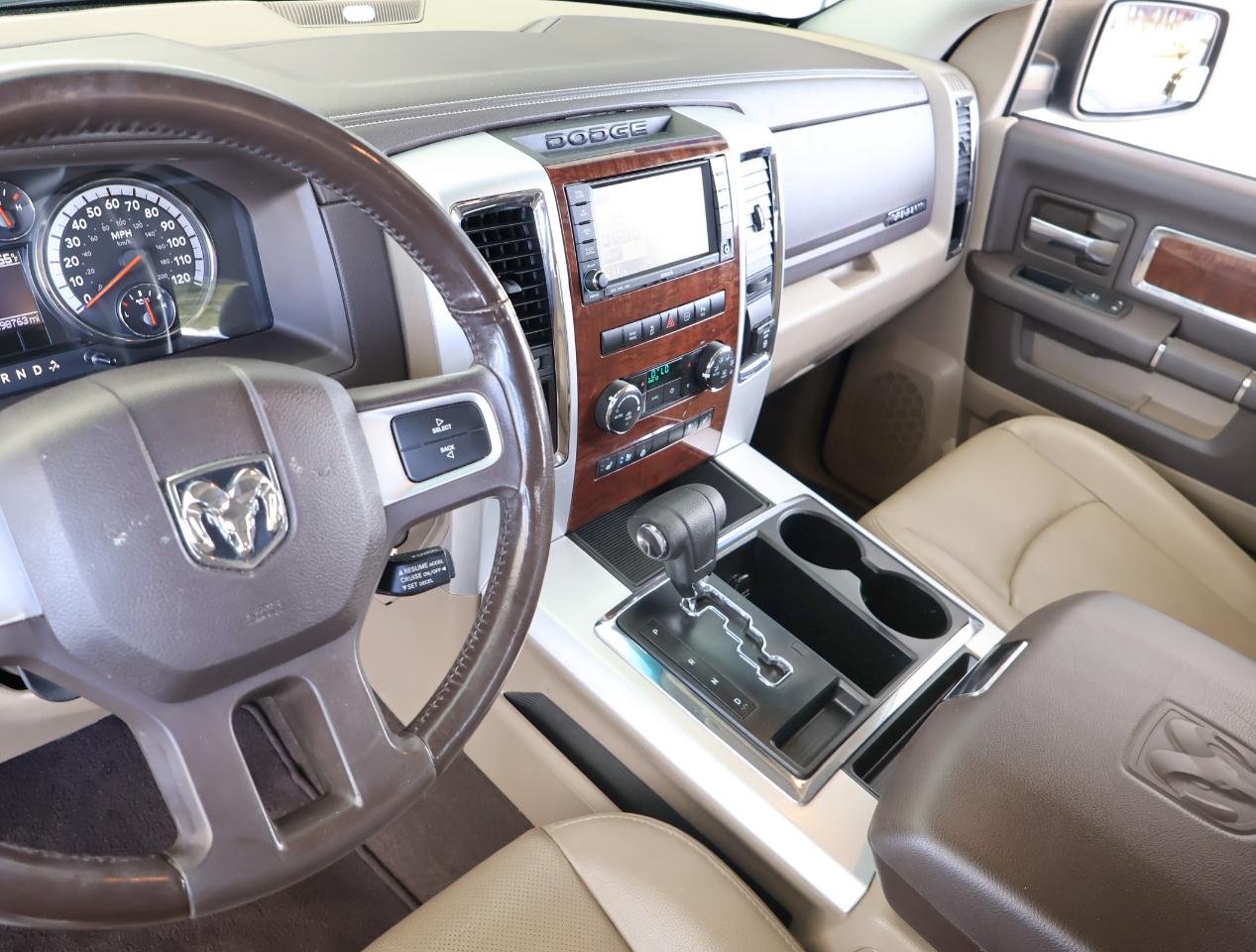 RAM 1500 Laramie Crew Cab 2WD 2011