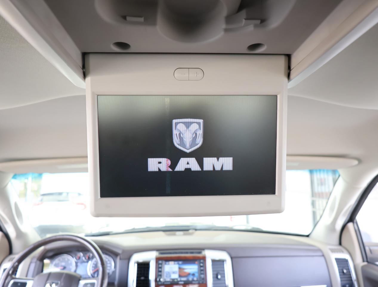 RAM 1500 Laramie Crew Cab 2WD 2011