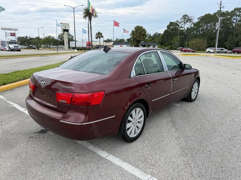 Hyundai Sonata SE 2010