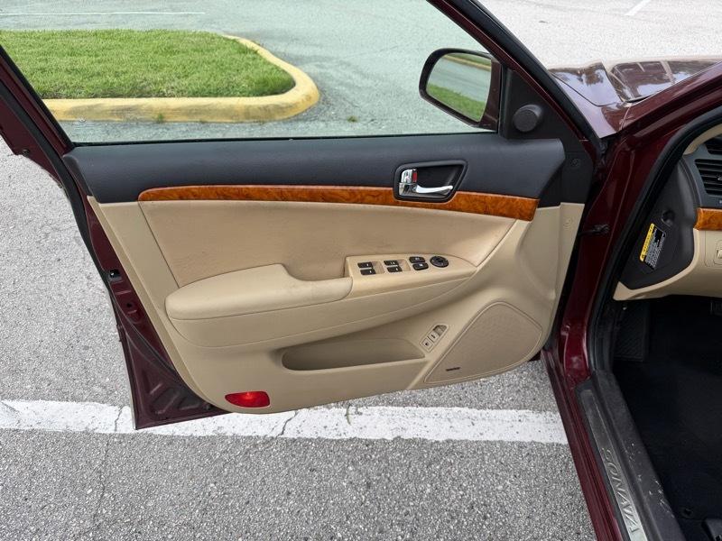 Hyundai Sonata SE 2010