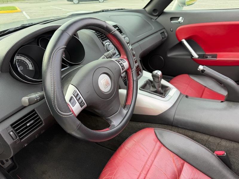 Saturn Sky Red Line 2008