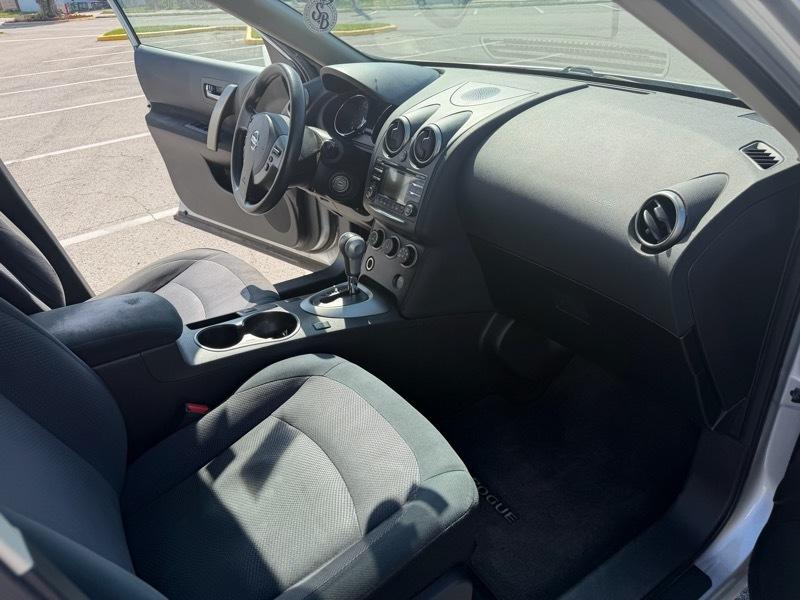 Nissan Rogue S AWD 2013
