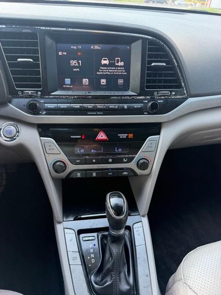 Hyundai Elantra Limited 2017