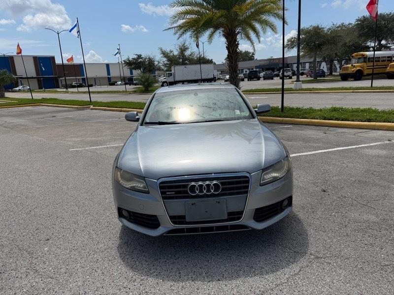 Audi A4 2.0T Sedan quattro Tiptronic 2010