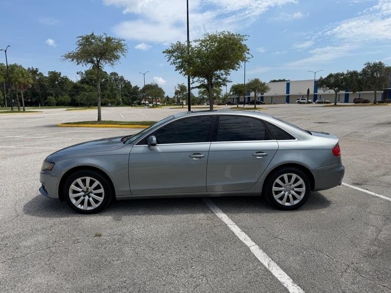 Audi A4 2.0T Sedan quattro Tiptronic 2010