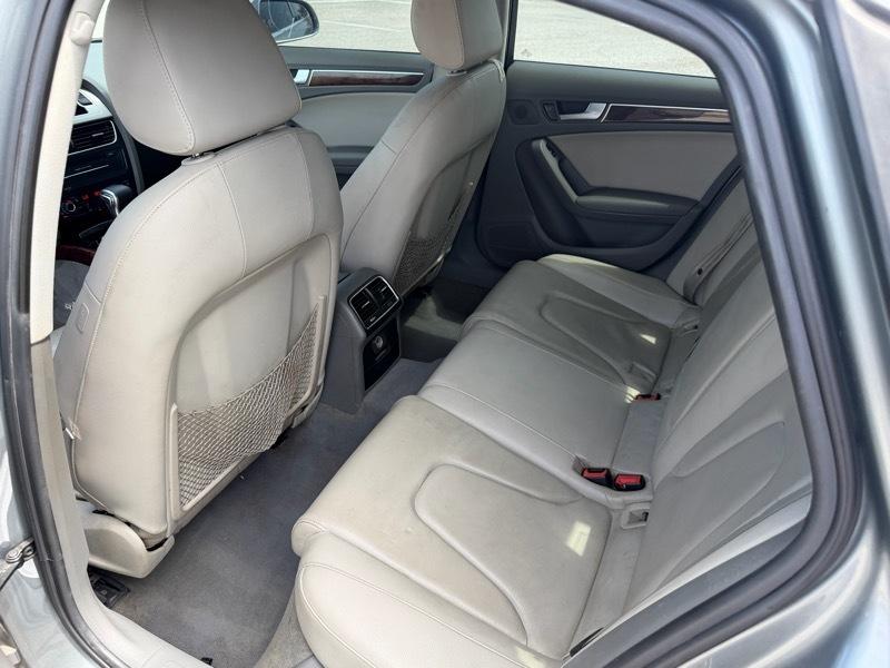 Audi A4 2.0T Sedan quattro Tiptronic 2010