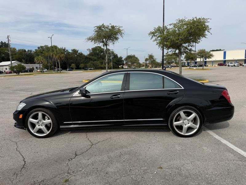 Mercedes-Benz S-Class S550 2013