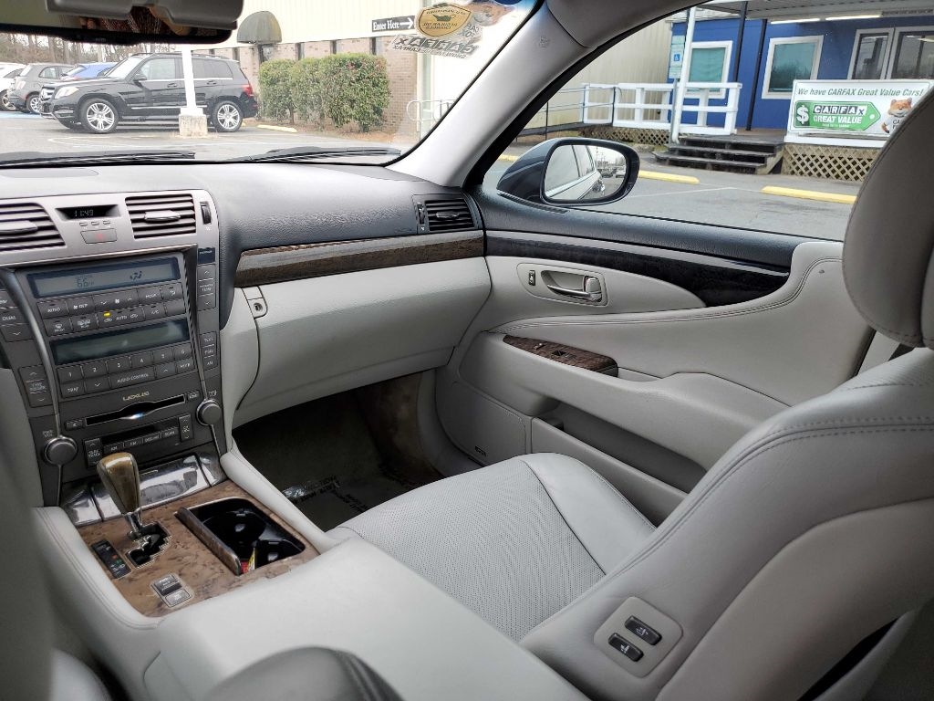 Lexus LS 460 4dr Sdn 2008 Lexus LS 460 4dr Sdn 2008