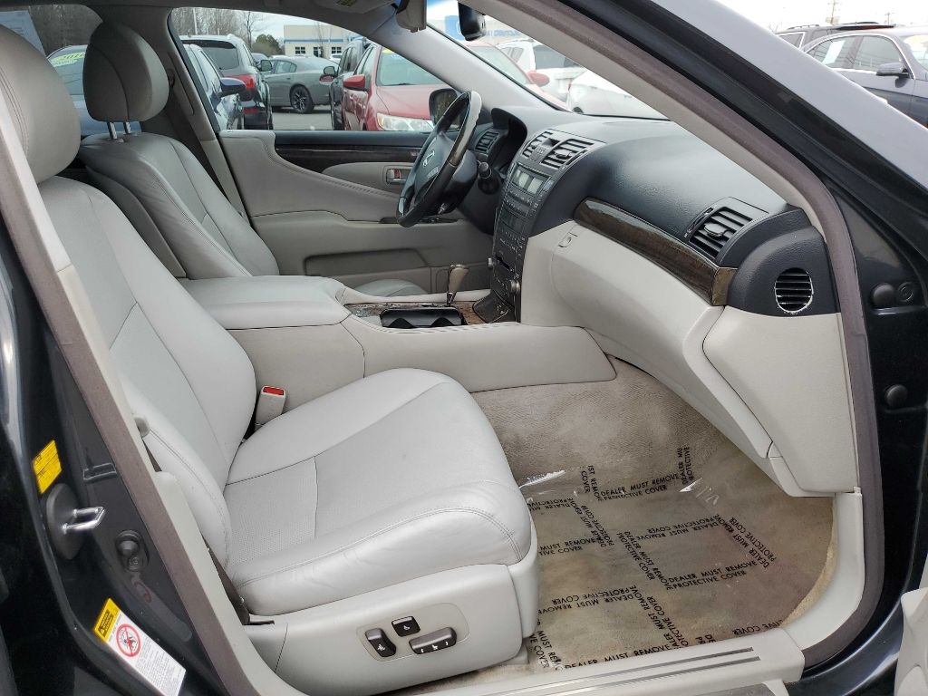 Lexus LS 460 4dr Sdn 2008 Lexus LS 460 4dr Sdn 2008