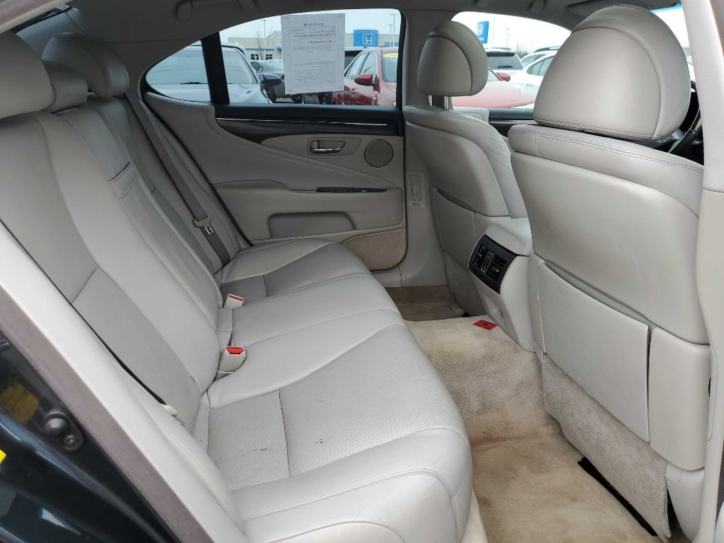 Lexus LS 460 4dr Sdn 2008 Lexus LS 460 4dr Sdn 2008