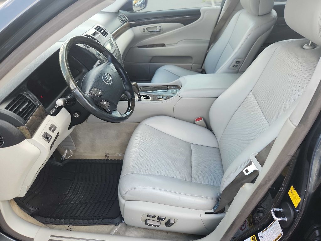 Lexus LS 460 4dr Sdn 2008 Lexus LS 460 4dr Sdn 2008