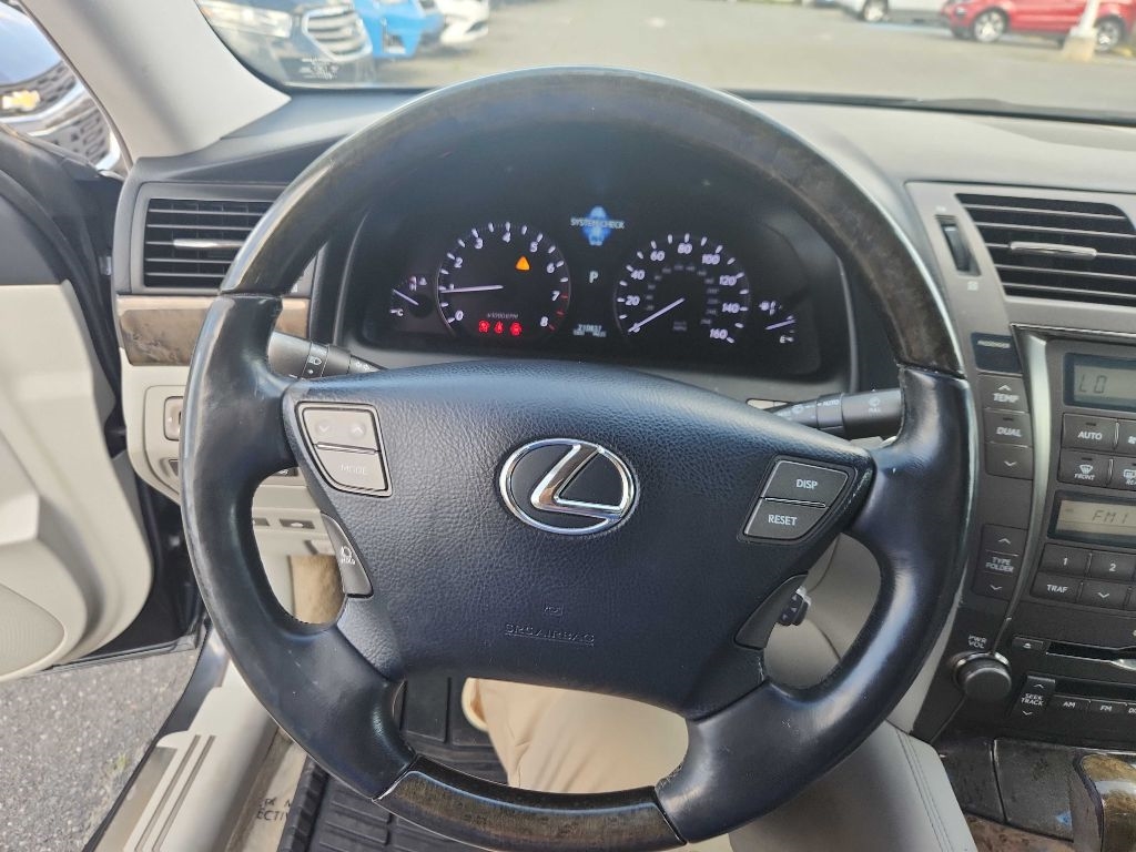 Lexus LS 460 4dr Sdn 2008 Lexus LS 460 4dr Sdn 2008