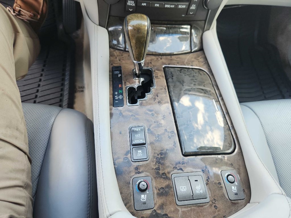 Lexus LS 460 4dr Sdn 2008 Lexus LS 460 4dr Sdn 2008