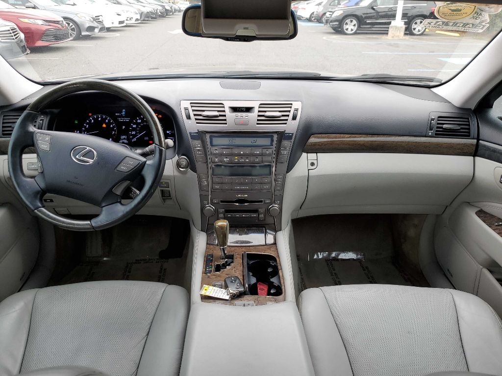 Lexus LS 460 4dr Sdn 2008 Lexus LS 460 4dr Sdn 2008