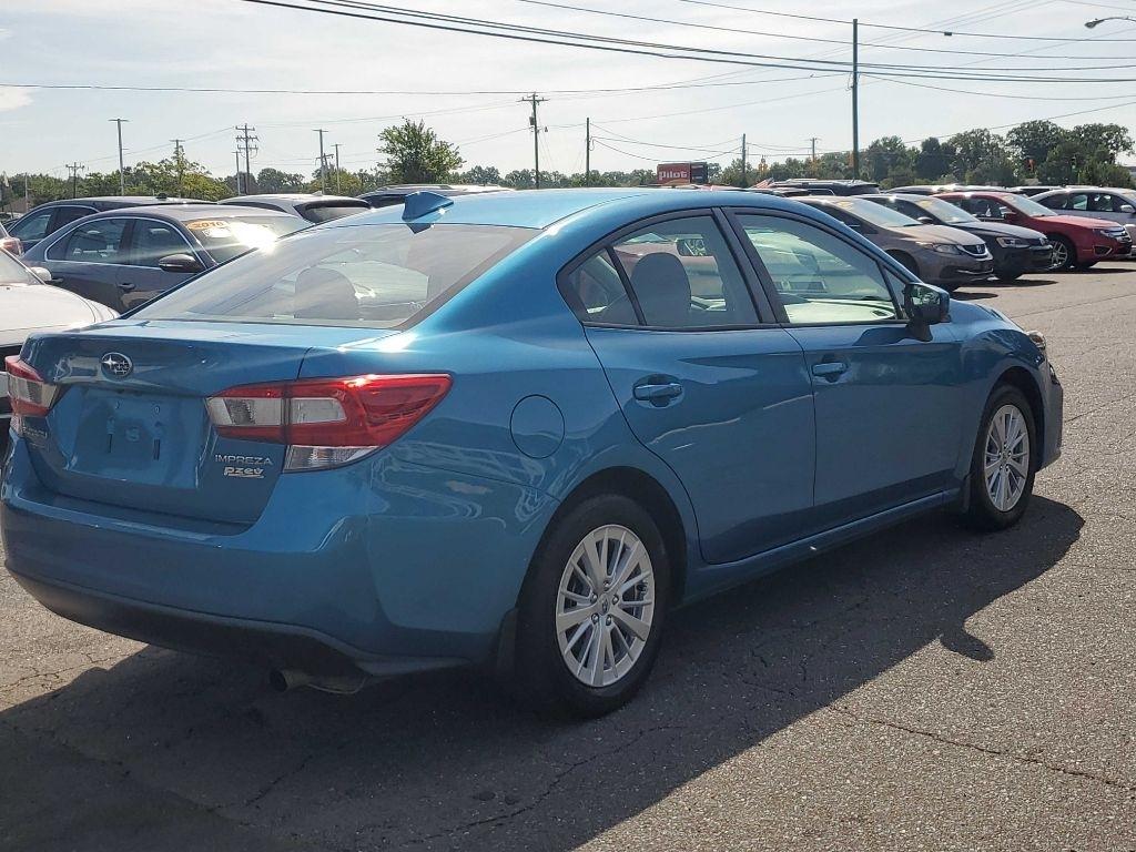Subaru Impreza 2.0i Premium 4-door CVT 2017