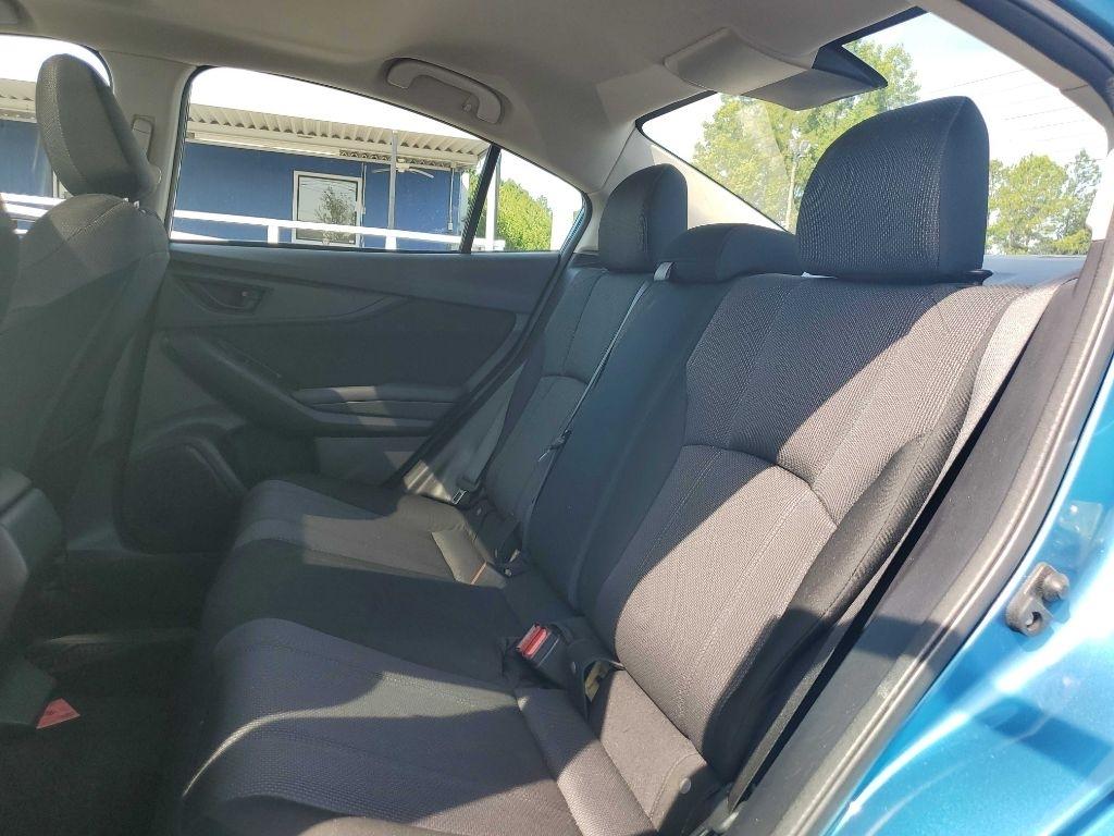 Subaru Impreza 2.0i Premium 4-door CVT 2017