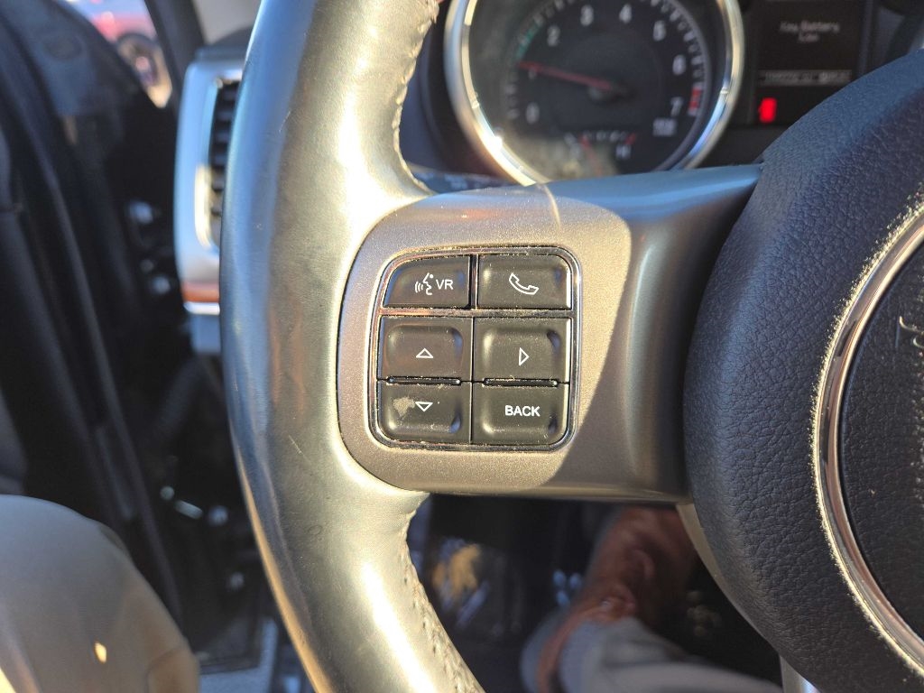 Jeep Grand Cherokee Overland 4WD 2013