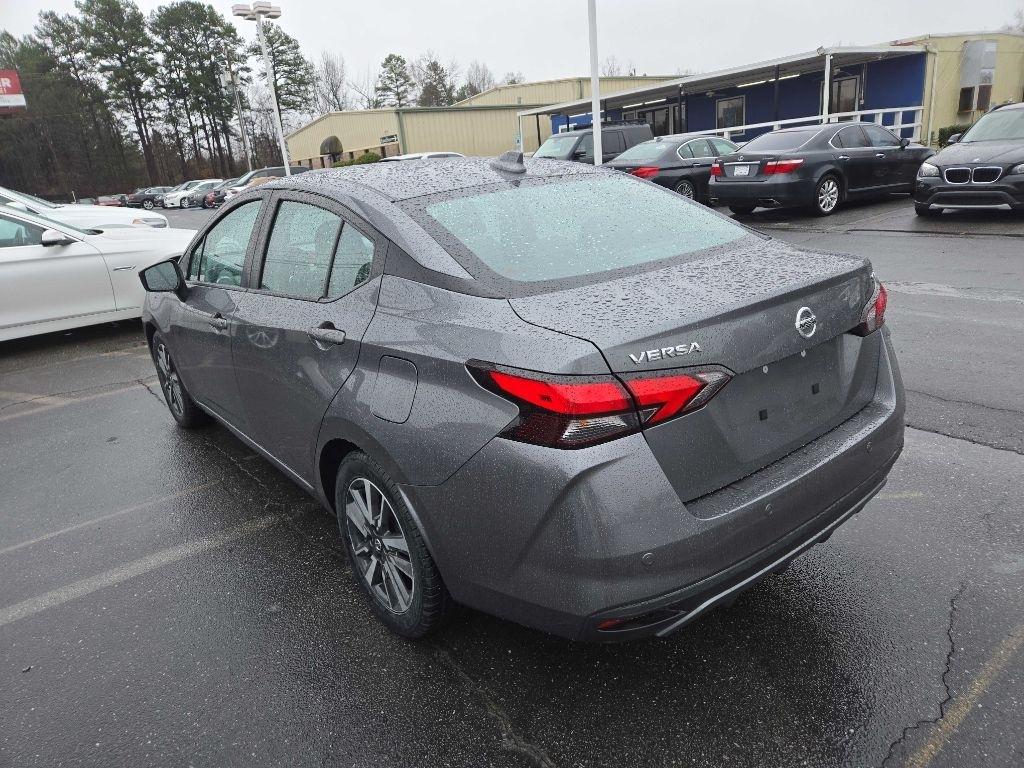 Nissan Versa SV 2021