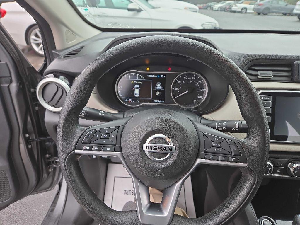 Nissan Versa SV 2021