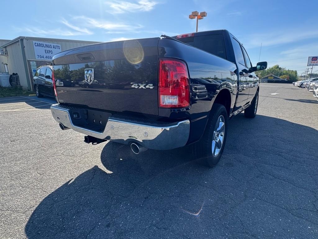 RAM 1500 SLT Crew Cab SWB 4WD 2016