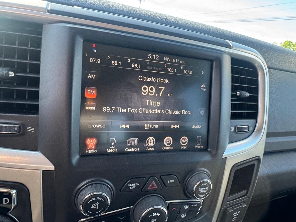 RAM 1500 SLT Crew Cab SWB 4WD 2016